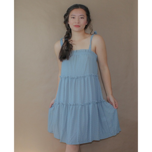 Dresses & Skirts - (111) boutique blue smocked tiered summer dress